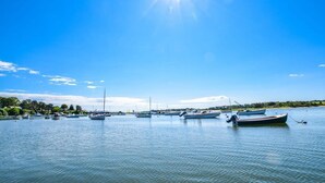 Uklassifisert bilde, 3 av 25, knapp