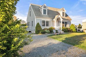 Exterior - Stunning Home with Water Views! (Sandwich)