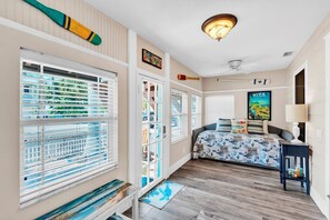 2 chambres, fer et planche à repasser, accès au Wi-Fi (inclus)