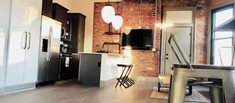 Historic Penthouse Style Loft in OTR, Parking Included