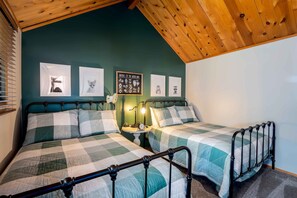 2 Schlafzimmer, Reisekinderbett, kostenloses WLAN, Bettwäsche