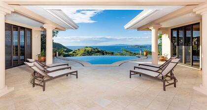 Casa Pom Pom – 5-BR Villa with Private Pool & Panoramic Bay View, Playa Hermosa • 10 Guests