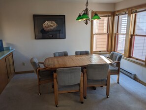 Dining - Cozy In-Town Condo | Pool | Hot Tub | Sauna (Durango)