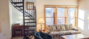Cozy In-Town Condo | Pool | Hot Tub | Sauna