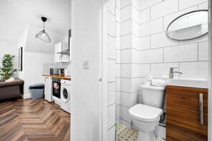 Bathroom - The Coach House - Luxury Apartment -  Wolverhampton (Birmingham)