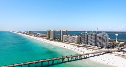 Perfect for families - Private pool, updated home!