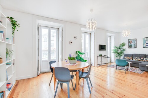 Apartment Cascais 70m2, 2 bedrooms 300m from beach