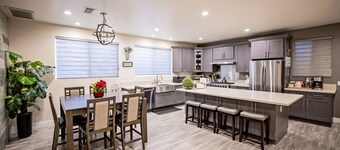 #2*Disneyland 8minutes*Anaheim Convention*Knott*Beaches