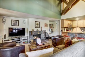 TV, fireplace - 2BR/2BA Condo on Shuttle Rt-Wild Irishman 1015–Pool & more! by RedAwning (Keystone)