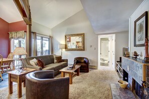 TV, fireplace - 2BR/2BA Condo on Shuttle Rt-Wild Irishman 1015–Pool & more! by RedAwning (Keystone)