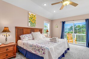 4 bedrooms, travel cot, free WiFi, bed sheets