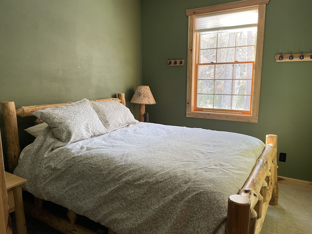 Northwoods Solitude! Conover Vrbo