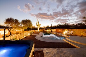 Outdoor pool - Mtn views, pool, hot tub, fire pit / 2 King suites / game room / modern & luxe (Tucson)
