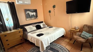 2 bedrooms, desk, iron/ironing board, free WiFi