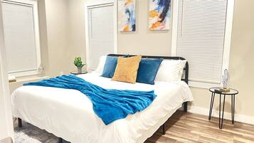 4 bedrooms, desk, iron/ironing board, free WiFi