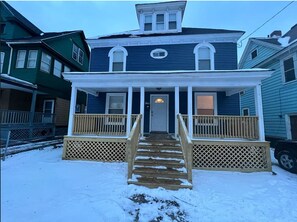 Exterior - The Great Escape with Movie Room near SU! (Syracuse)