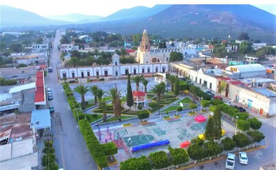 Property Complete 25 guests near Tolantongo