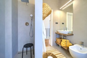 Hair dryer, towels - Villa Kucha 26b with Pool & Seaview (Vrbnik (Krk))