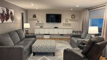 Smart TV, DVD player, books