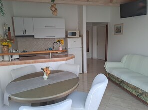 Interior - Apartments Gordana - Two Bedroom Apartment with Balcony and Sea View (Rab)