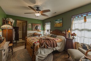 3 soverom, skrivebord, wi-fi og sengetøy