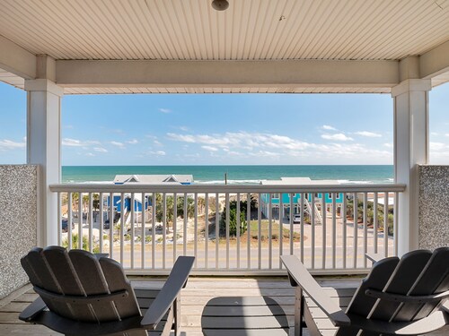 Sea Dawg: Beautiful Beach Views Home- Sleeps 18, Priv. Pool, Pet Friendly!