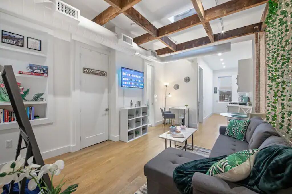 Chic City Center Oasis Near NYC - 3 beds, 1 sofa bed