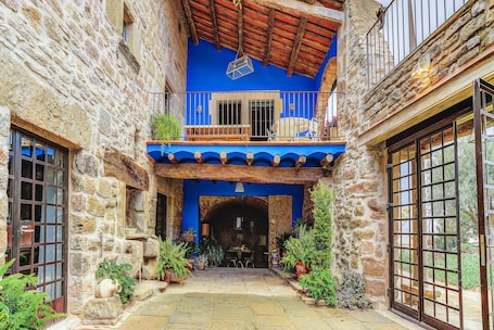 Masia de Queralt | TerraƧo/pƔtio