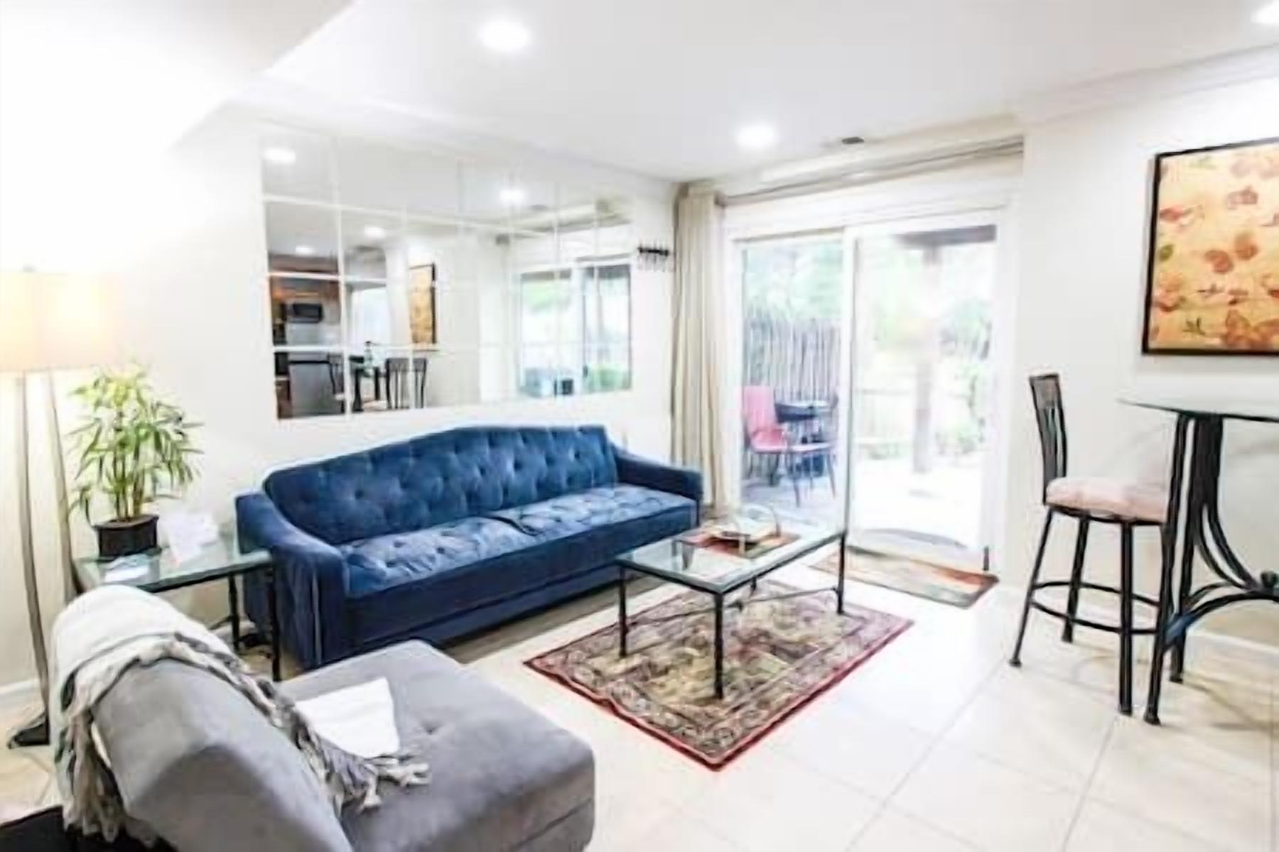 1 BR Spacious Basement Apartment DC20m Dulles 5m