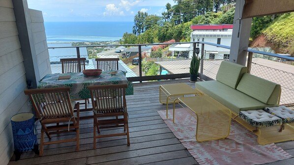 Outdoor dining - Studio Vaimiti for 2 persons (FAAA)