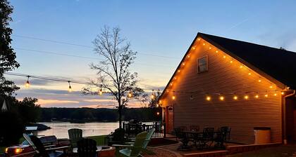 Hip-Young-Fun LAKE HOUSE Guest Suite