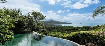 Dos Vistas • 5 BR Luxury Villa • 260° Ocean & Hill Views, Playa Hermosa • 10 Guests