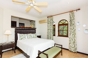 5 bedrooms, iron/ironing board, free WiFi, bed sheets