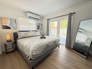 4 bedrooms, iron/ironing board, travel cot, free WiFi