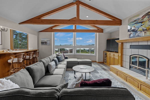 Smart TV, fireplace, table football, ping pong