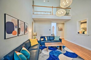 TV, fireplace, books, music library - Tranquil Greensboro Home w/ Fire Pit! (Greensboro)