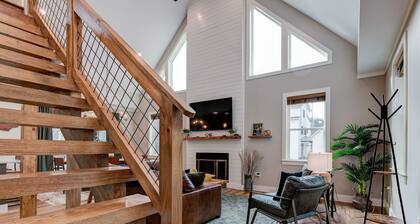 Riverfront on the Tuck! Close to WCU