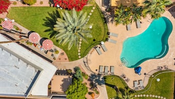 Outdoor pool, free cabanas, pool umbrellas