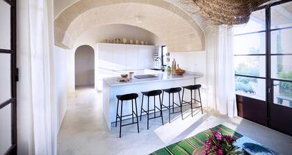 Unique country home with beautiful vistas on orchards and vineyards