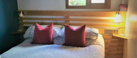 1 室のベッドルーム、WiFi、ベッドシーツ