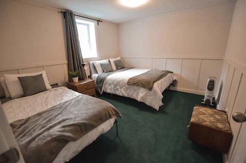 The Grand Teton Getaway - A spacious 2 bedroom unit