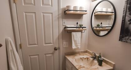 The Grand Teton Getaway - A spacious 2 bedroom unit