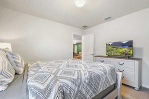 8 bedrooms, iron/ironing board, WiFi, bed sheets