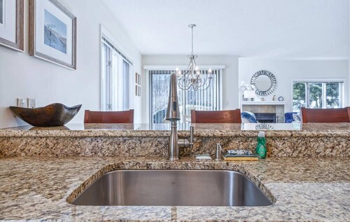 Close to Lake & Golf & Pool - Newton Village 2A