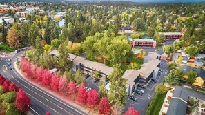 Exterior - Recently remodeled ground floor studio (Bend)