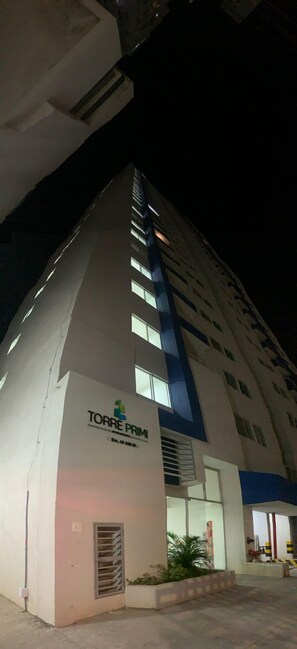 Front of property - Edificio torre primi (Cartagena)