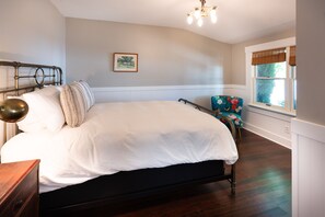 4 多间卧室、办公桌、熨斗/熨衣板、WiFi