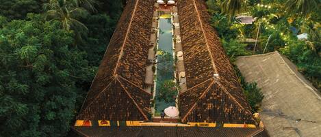 บริเวณภายนอก