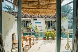 View from room -  Kubuwatu Boutique Accommodation (Gili Trawangan)