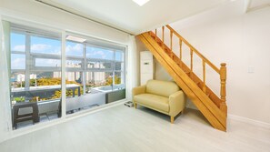 1 bedroom, free WiFi - Geoje Forest-morning Spa Pension (Geoje)